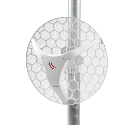 (LHG HP5) Cliente de Alta Potencia en 5GHz 802.11 a/n con Antena de Rejilla de 24.5dBi