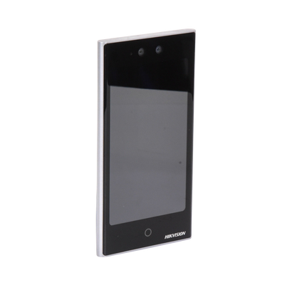 Terminal Facial WiFi con pantalla de 7" / Exterior IP65 / 10,000 Rostros y 50,000 Tarjetas / 10,000 Huellas (Módulo Opcional) / ISAPI / ISUP 5.0 / Codigos QR y Bluethooth