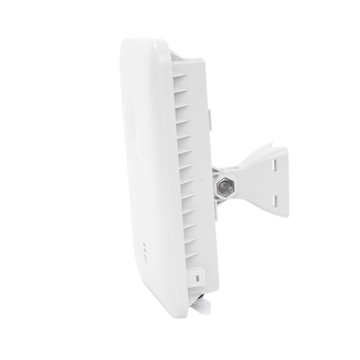 Access Point WiFi cnPilot e501S para exterior, IP67 grado industrial, Filtros para coexistencia con redes LTE, doble banda, antena sectorial 90-120 grados y puerto PoE secundario