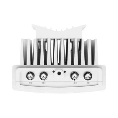 Radio de Backhaul de alta capacidad hasta 1.2 Gbps, banda licenciada 11 GHz (10.7-11.7 GHz), no incluye duplexers
