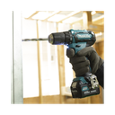 Atornillador broquero cambio rápido 3/8”.  2 baterías 12v de 1.5 amperes y cargador.