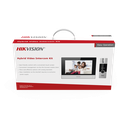 Kit de Videoportero Híbrido de Plastico / IP a 4 Hilos con Función de Llamada a App Hik-Connect / Monitor se Conecta a Internet por Cable o WiFi y por 4 Hilos al Frente de Calle / Expandible a Mas Equipos