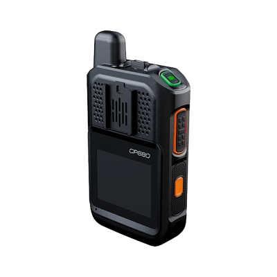Bodycam IP67 4G LTE Android 12 / Con Funciones de Radio POC / Pantalla Táctil de 2" / Soporta llamadas Telefónicas y Mensajes SMS /Descarga de Vídeo automática con estación