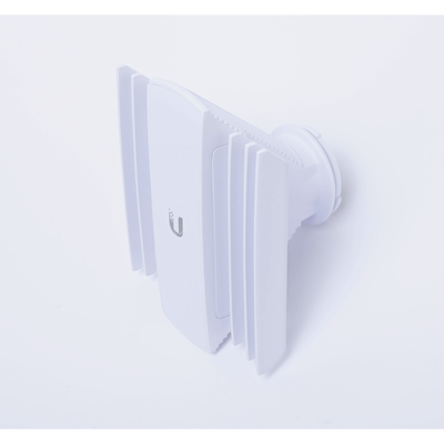 Antena sectorial asimétrica tipo HORN de 90 grados de apertura de 13 dBi, 5 GHz (5.150 - 5.850 MHz) para equipos PrismStation e IsoStation