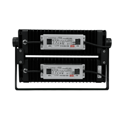 Reflector LED 200 W /350 x 250 mm / 85 - 265 Vca~ 50/60Hz / TCC 6 500 K / Uso en exterior.