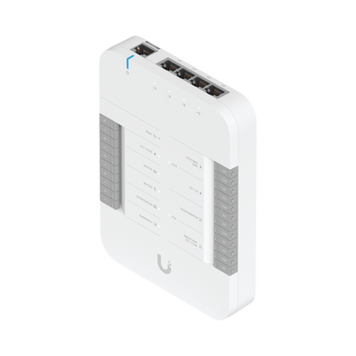 UniFi Access Hub Door, puede conectar 2 lectores y 2 cámaras (no incluidos) para controlar solo una puerta / 2 terminales AUX y 4 entradas adicionales (sensores y botones) POE 802.3bt no incluido