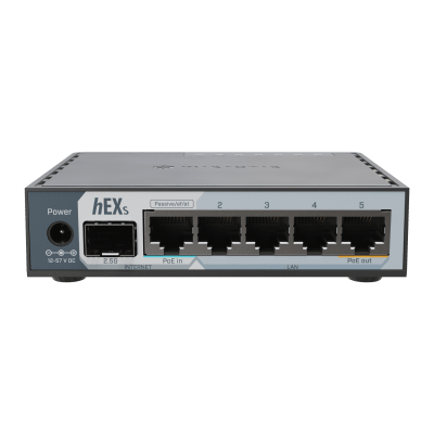 Router hEX S / 5 Puertos Gigabit Ethernet / 1 Puerto SFP 2.5G / Dual-Core ARM / 512 MB RAM / RouterOS V7 / PoE-In y PoE-Out / Montaje en Pared