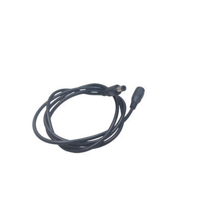 Cable con Conector Macho  ahembra (Pigtail) | Forro negro |  Alimentación para Vcc | Polarizado | Largo 1 metro | Calibre 22AWG.