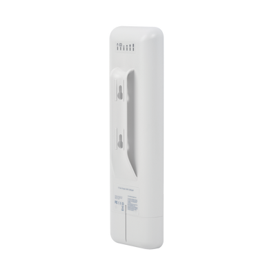 Punto de Acceso (PTP y PTMP) . Conectorizado en 5.1 - 5.8 GHz MIMO 2X2, Hasta 800 mW de Potencia, 2 Conectores SMA Hembra Inverso, Carcasa IP55, Administración en Nube Gratis con INSIGHTS