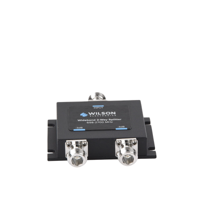Divisor de potencia (Splitter) de dos vías para 700-2700 MHz.