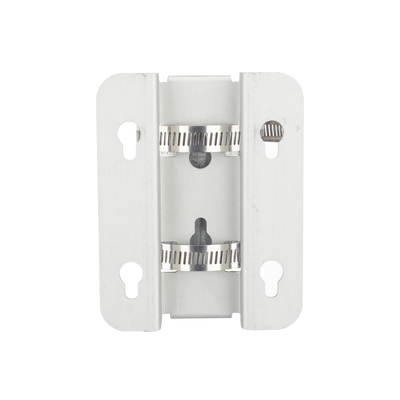 Montaje ePMP 3000 para poste o pared, incluye 4 tornillos y 2 abrazaderas metalicas