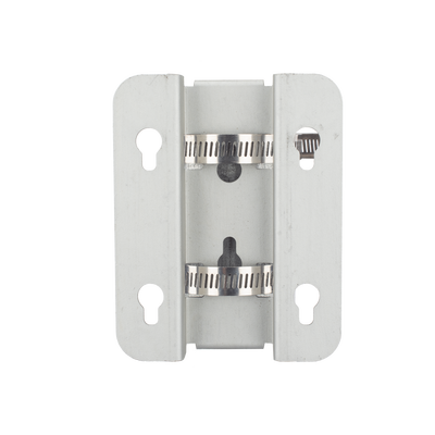 Montaje ePMP 3000 para poste o pared, incluye 4 tornillos y 2 abrazaderas metalicas