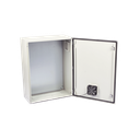 Gabinete Ventilado de Acero IP55 Uso en Exterior (500 x 700 x 250 mm) con Placa Trasera Interior Metálica y Compuerta Inferior Atornillable. Incluye Ventilador, Ventilas, filtros, Chapas y Llave T.