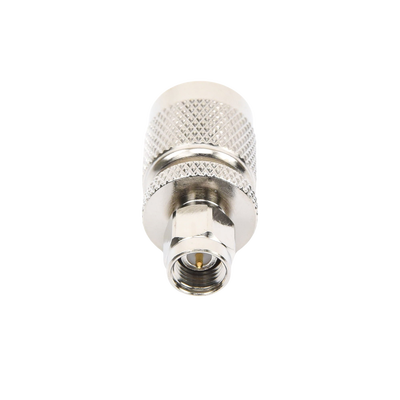 Adaptador en Línea, de Conector SMA Macho a TNC Macho, Níquel/ Oro/ Teflón.