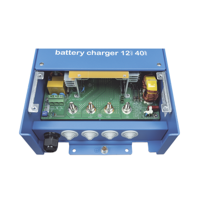 Centaur 12/40 / Cargador de Baterías 12V, 40A / Para Ambientes Marinos y Terrestres. /  Bancos de 160 a 400 Ah