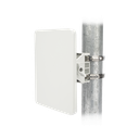 1 Gbps de capacidad / Suscriptor en 5 GHz / Force 4518 / 5 GHz / Antena Panel 18 dBi / Canales 20-40-80 MHz / MIMO 2x2 para una comunicación sin intermitencia / IP55 / PoE Incluido / Garantía 3 Años / (C050940C131A)