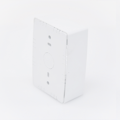 Caja de Registro Universal, color blanco de PVC auto extinguible (7902-02001)