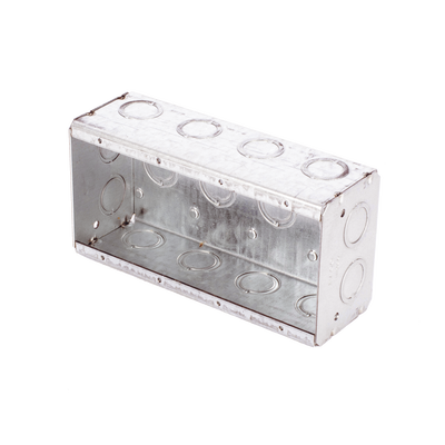 [HUB-693] Caja Multigang de 4 Gangs,/ Profundidad de 2-1/2"/ 20 TKO (1/2"- 3/4").