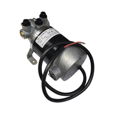 [000-15444-002] Bomba Hidráulica Reversible PUMP-2 / 12V DC / Flujo 0.8L (49 cu.in) por Minuto / Para Cilindros de 80 cc - 250 cc (4.9 - 15.2 cu.in) / Conexiones O-Ring Boss (ORB) / Incluye 3 Accesorios ORB-5 a 9/16 UNF / Compatible con SteadySteer
