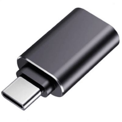 Adaptador USB-A a USB-C de Yealink para conectar accesorios y auriculares compatibles.