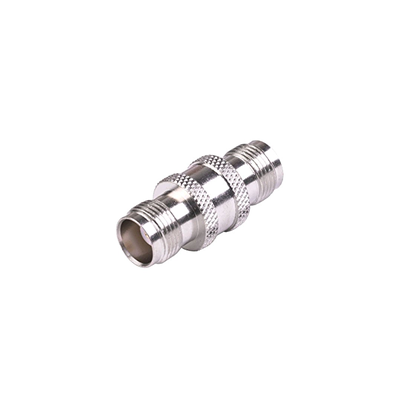 [RFT-1225] Adaptador Barril en Línea de Conector TNC Hembra a TNC Hembra, Níquel/ Oro/  Teflón.