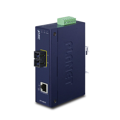 [IFT-802T] Convertidor de Medios Industrial, Multimodo, Puertos 10/100 Base-TX a 100 Base-FX, Interfaz SC, Hasta 2 km, Carcasa IP30, Soporta Temperatura de -40 a 75°C.