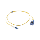 Jumper de Fibra Óptica Monomodo (OS2), XGLO, Riser, LC/UPC-SC/UPC Duplex, OFNR, Color Amarillo, 1 Metro (3.28 Pies)