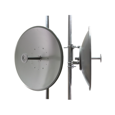 Antena para enlaces Carrier Class, Frec. 4.9 - 5.9 GHz Ganancia 29 dBi, Dimensiones 64.8 cm / Peso 8 kg