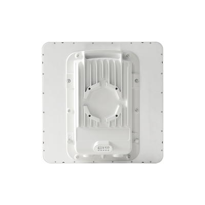 PTP-550  Hasta 1.36 GBps / 5150 - 5950 MHz / 802.11 AC Wave 2  MU-MIMO 4: 4x4 / BackHaul con Antena Integrada (Alta ganancia 23 dBi)  -  C050055H010A